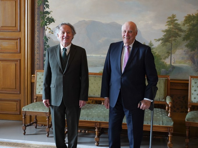 Kong Harald tok imot Dennis Parnell Sullivan i audiens p&aring; Slottet tidligere p&aring; dagen. Foto: Liv Anette Luane, Det kongelige hoff