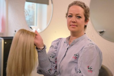 Kreftrammede Silje har fått Nav til å endre parykk-regler