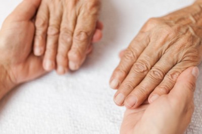 Ber regjeringa prioritere eldre i statsbudsjettet for 2023