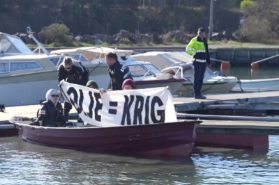 Aksjonister måtte kle seg nakne på cella etter demonstrasjon