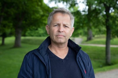 Bruktbilforhandler føler seg forfulgt av politiet