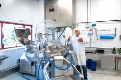 Får strømregning på over 700.000 kroner: – Overhodet ikke noe sunt næringsliv