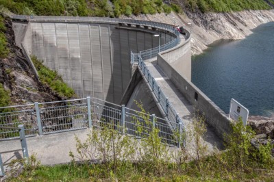 Kraftverk på Sunnmøre må slippe ut vann – ber om flere strømkabler