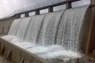 Siste tall fra NVE viser at nettoeksporten av strøm var rekordhøy forrige uke