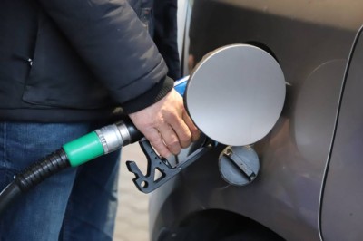 Reduserte drivstoffavgiftene: – No er det opp til selskapa, seier Vedum