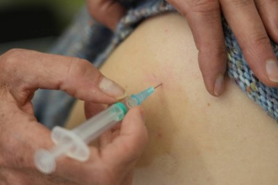 Ungdom vil ha gratis vaksine mot smittsom hjernehinnebetennelse