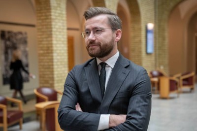 Stortingsrepresentantene får over 1 million kroner selv om de er langtidssykemeldte