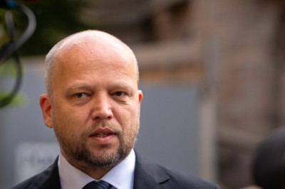 Dansk storavis slakter Norge og Vedum: «Kjenner dere igjen dere selv?»